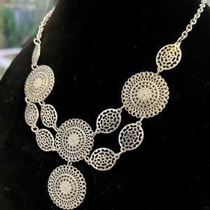 UNIQUE FILAGREE COIN LOOK NECKLACE IS LIKE NEW